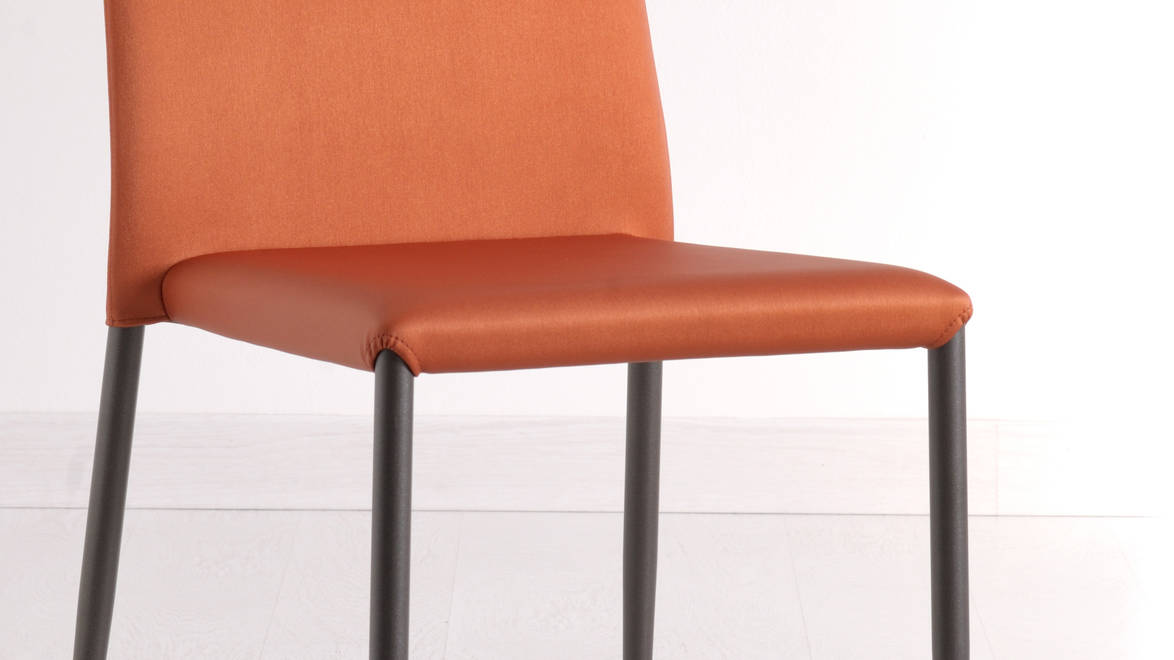 BEA_ _V_DESIGN_BY_AIRLAB_AIRNOVA_DESIGN_PHOTO_DOMENICO_FORNASIER_©_AIRNOVA_00005 | Meubles Horber Chaise Bea Wittenheim 0